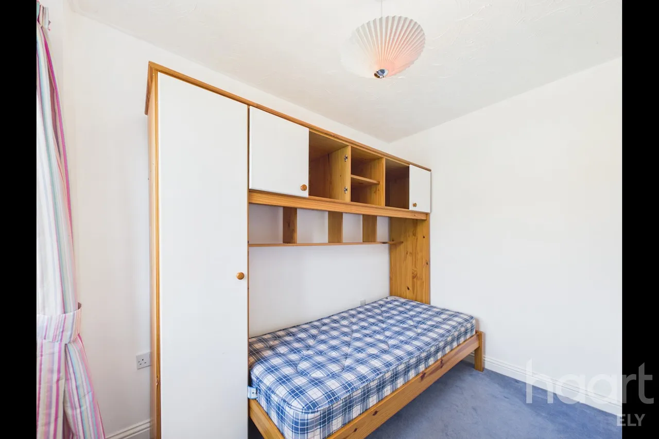 Fishers Bank, Littleport, CB6, photo 9