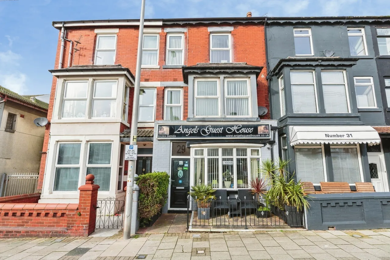 9 bed house for sale, Reads Avenue, FY1