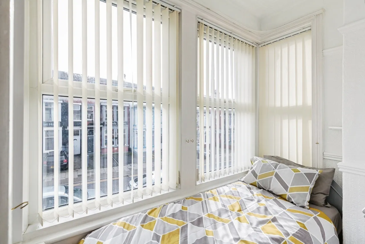 Reads Avenue, FY1, photo 16