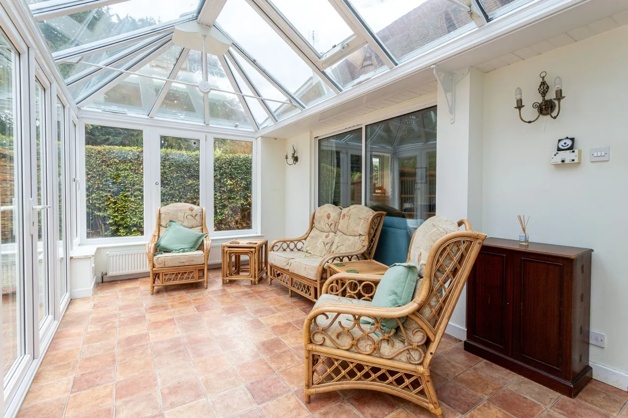 Meadow Lane, Hartley Wintney, Hook, RG27 8RF, photo 10