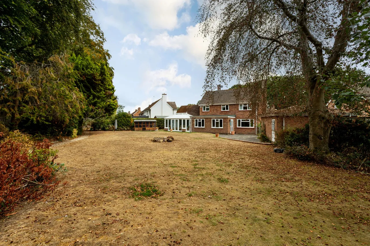 Meadow Lane, Hartley Wintney, Hook, RG27 8RF, photo 18