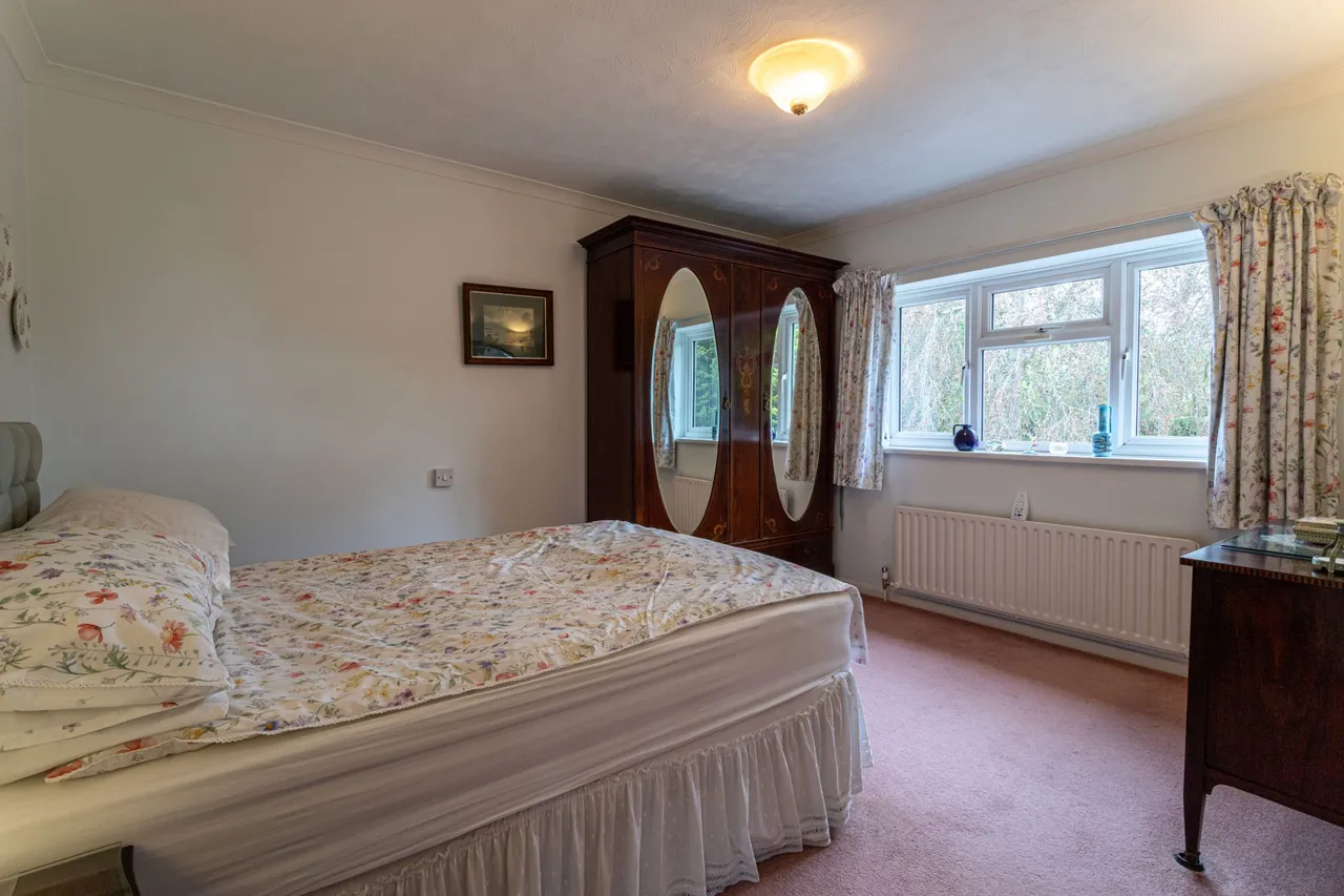 Meadow Lane, Hartley Wintney, Hook, RG27 8RF, photo 12