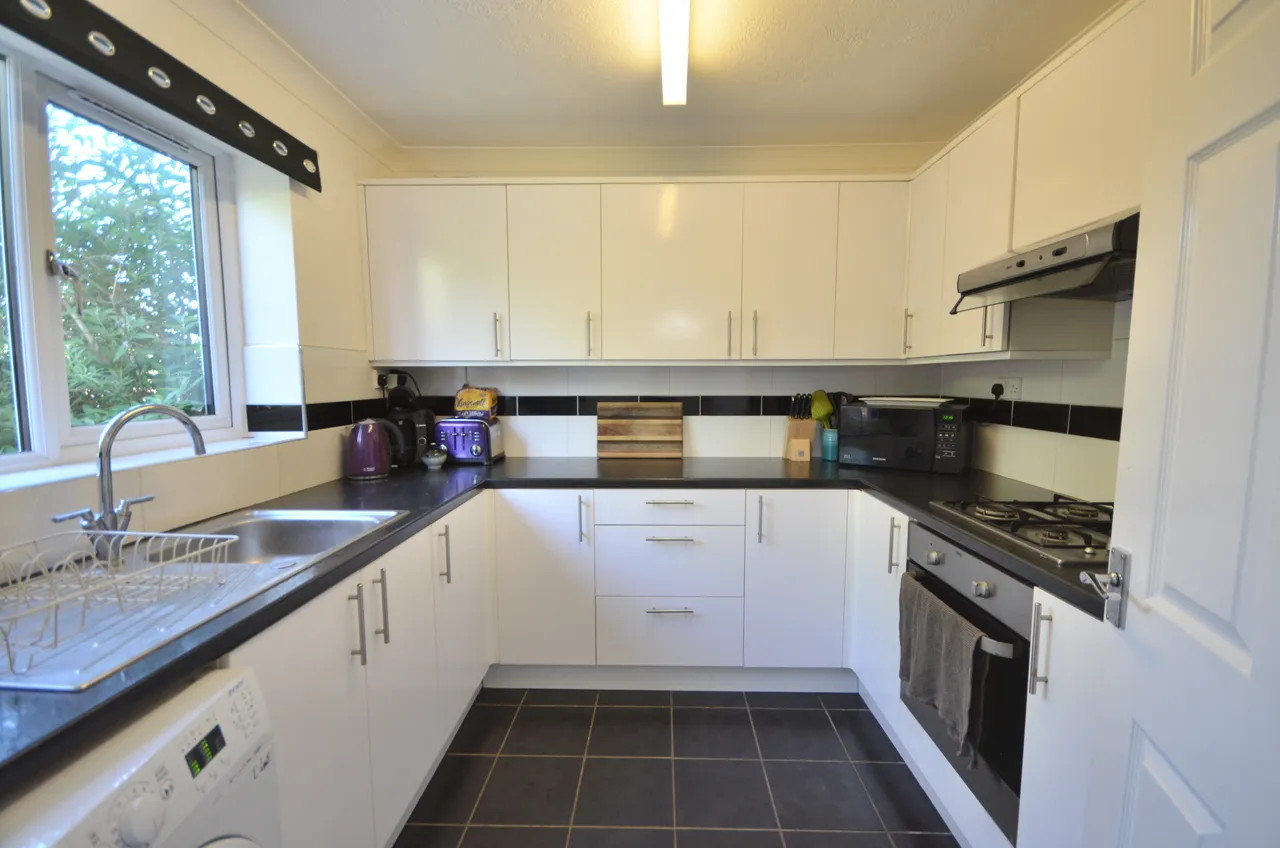 3 bed house to rent, Windmill Road, Gillingham, ME7