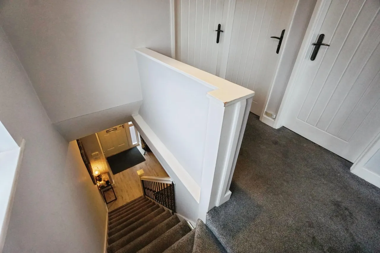 Dingle Close, Oakham, DY2, photo 12