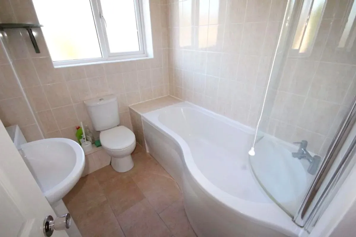 Thornfield, Northampton, NN3, photo 9