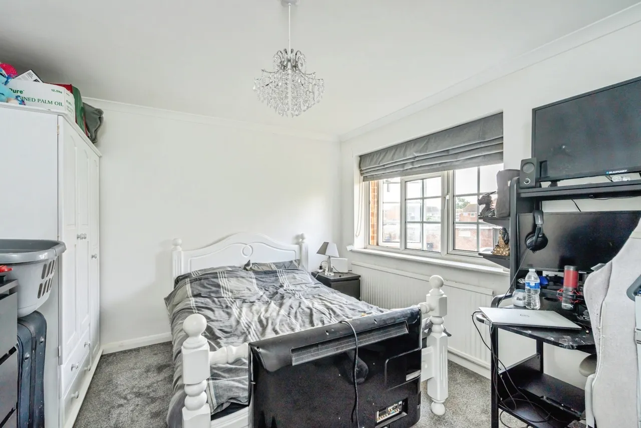 Heron Close, Bognor Regis, PO22, photo 8