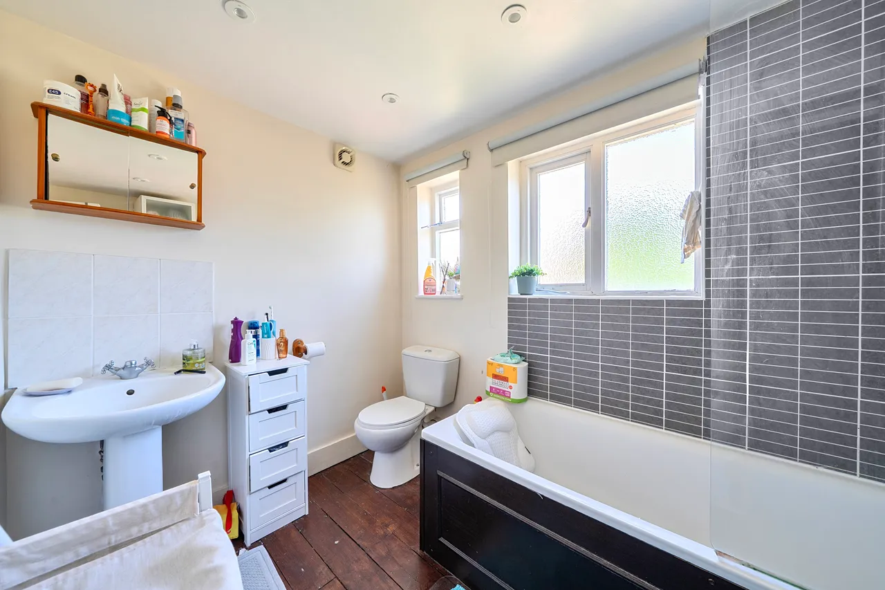 Top Floor Flat, 29 Hotham Road, London, photo 8