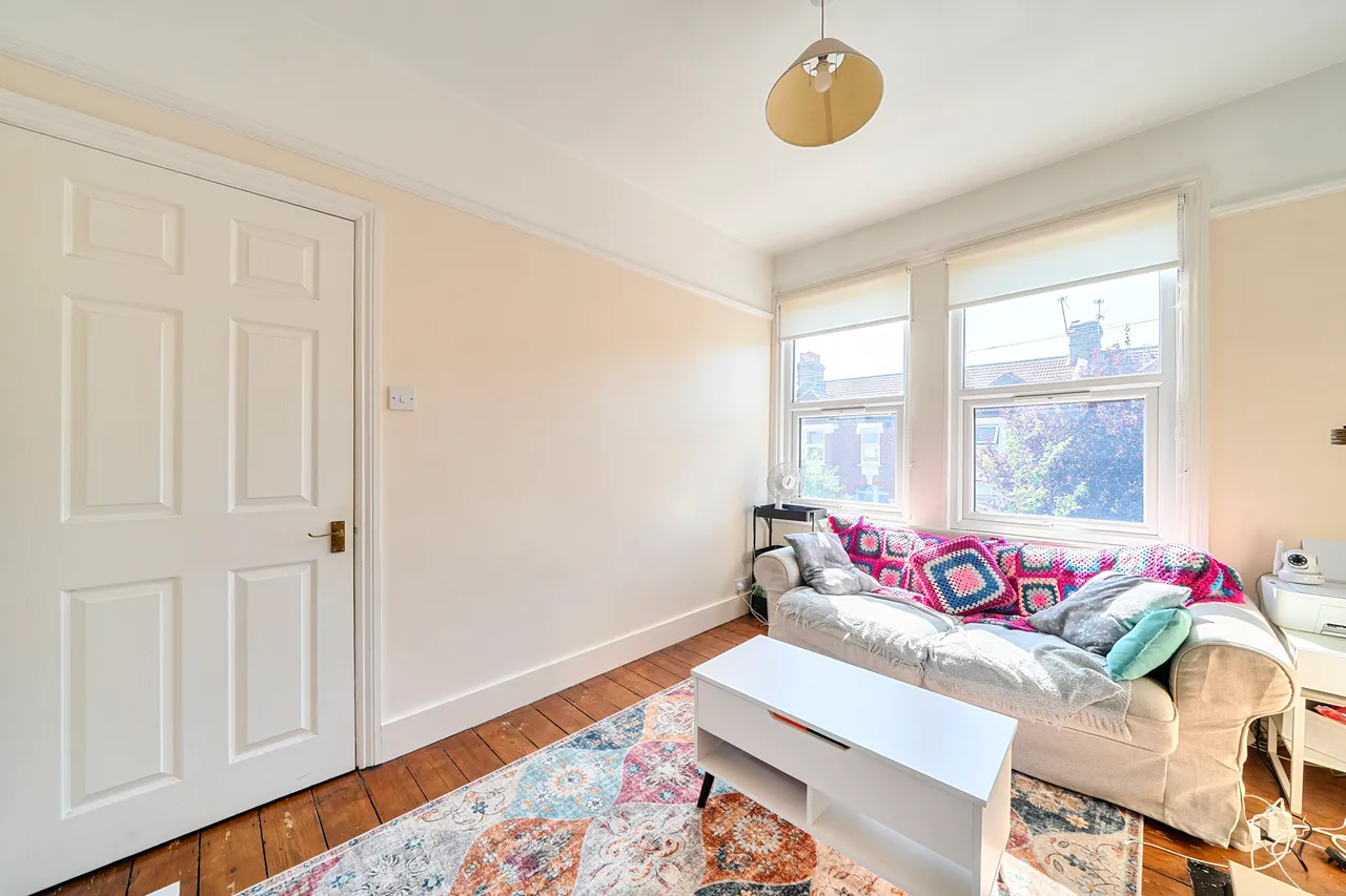 Top Floor Flat, 29 Hotham Road, London, photo 4