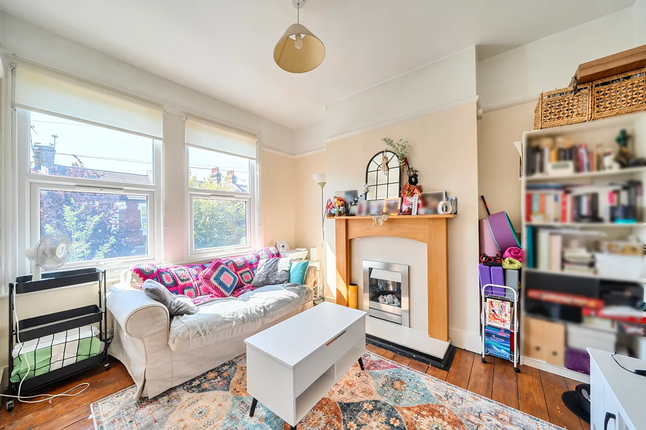 Top Floor Flat, 29 Hotham Road, London, photo 3