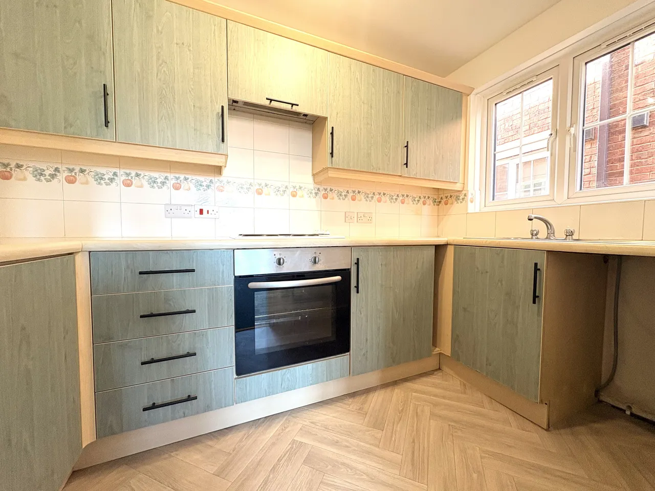 2 bed flat to rent, Heathcote Close, Chester, CH2