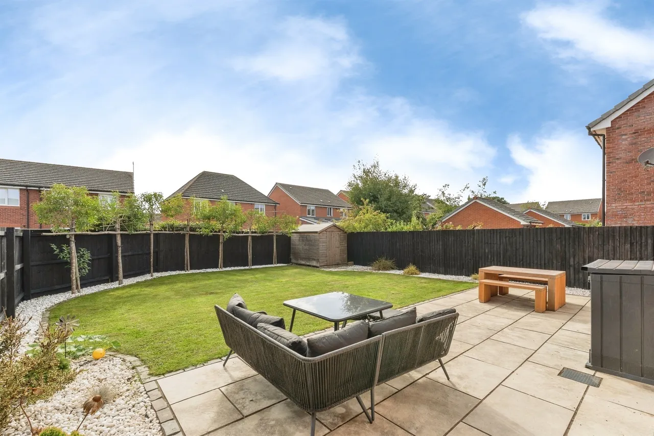 Lightfoot Mews, Farndon, CH3, photo 21