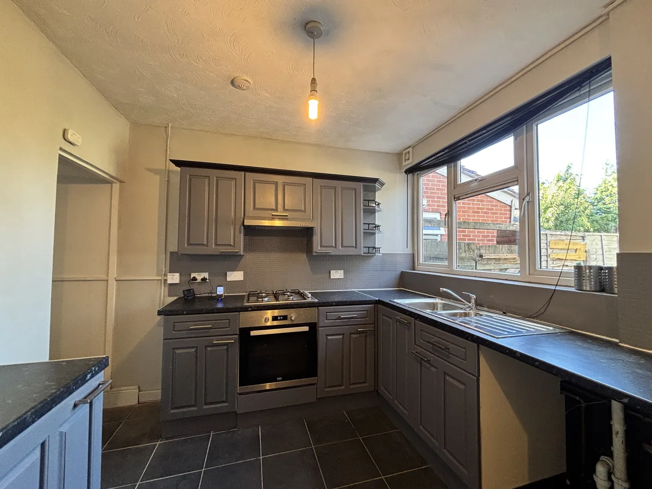 York Avenue, Walsall, WS2, photo 5