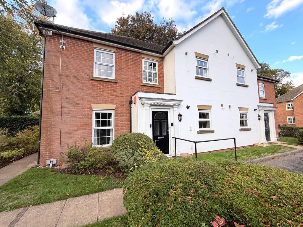 2 bed flat to rent, Upper St. John Street, Lichfield