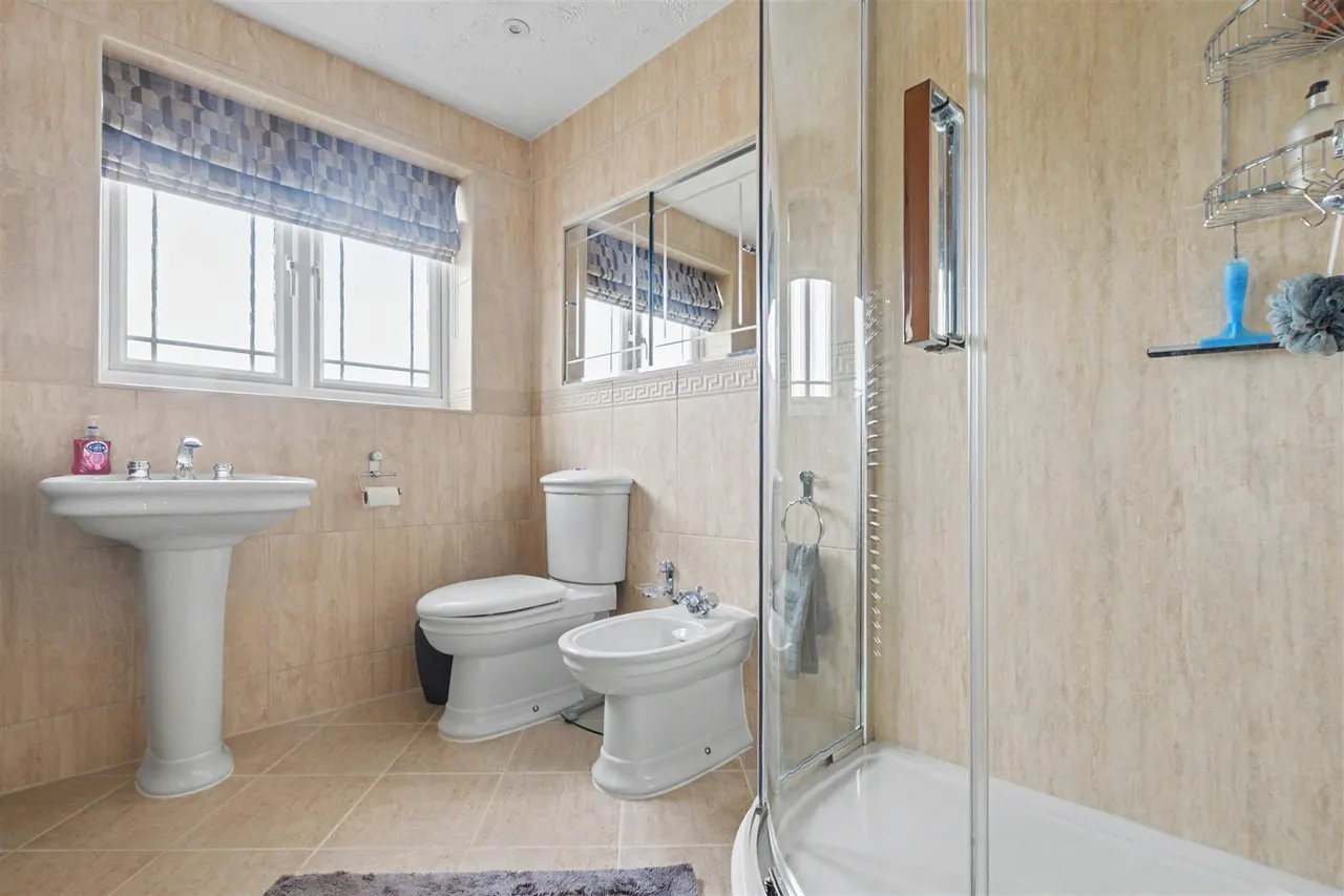 Fosbrooke Drive, Long Eaton, NG10, photo 9