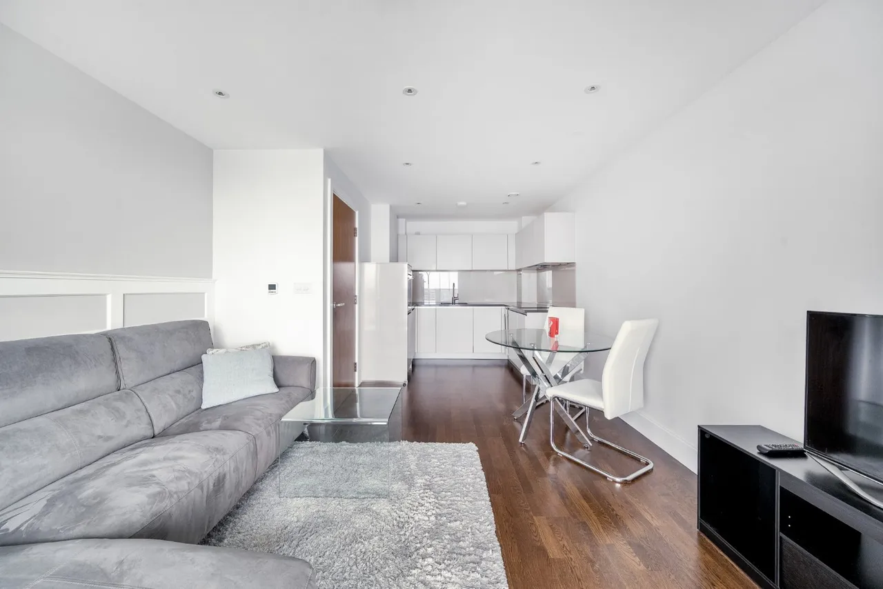 Henry Macauley Avenue, Kingston Upon Thames, KT2, photo 5