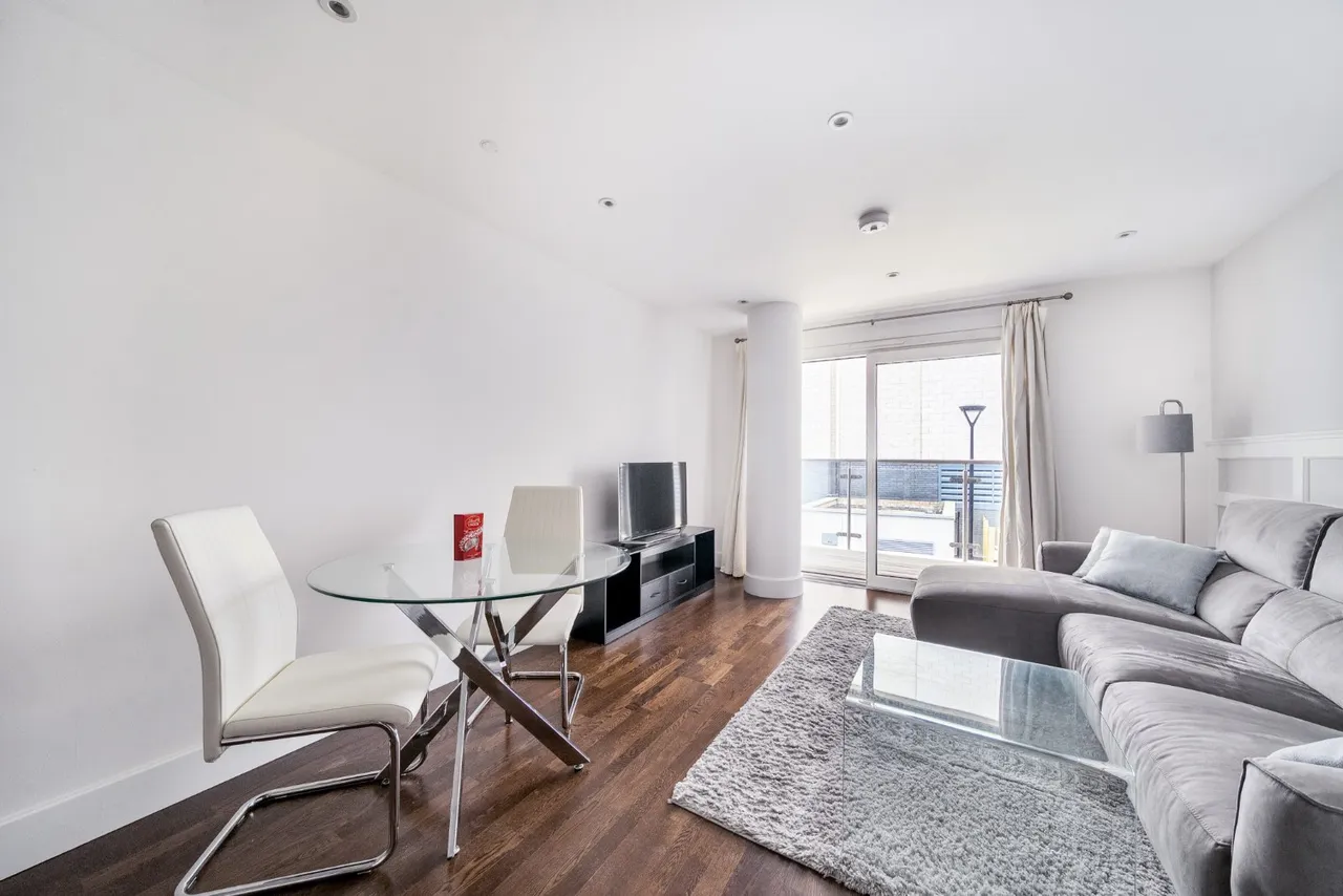 Henry Macauley Avenue, Kingston Upon Thames, KT2, photo 6