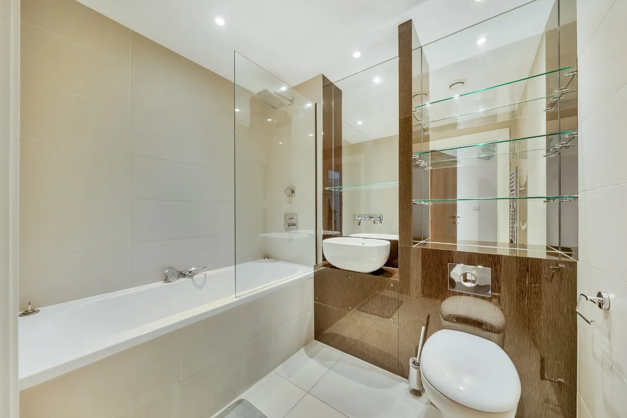 Henry Macauley Avenue, Kingston Upon Thames, KT2, photo 10