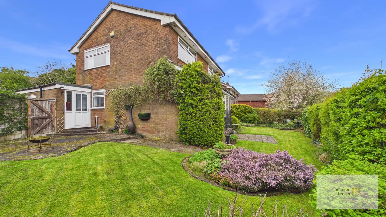 Sabden Close, Bury, BL9 5LR, photo 2