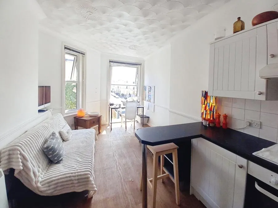 St. Michaels Road, Bournemouth, BH2, photo 3