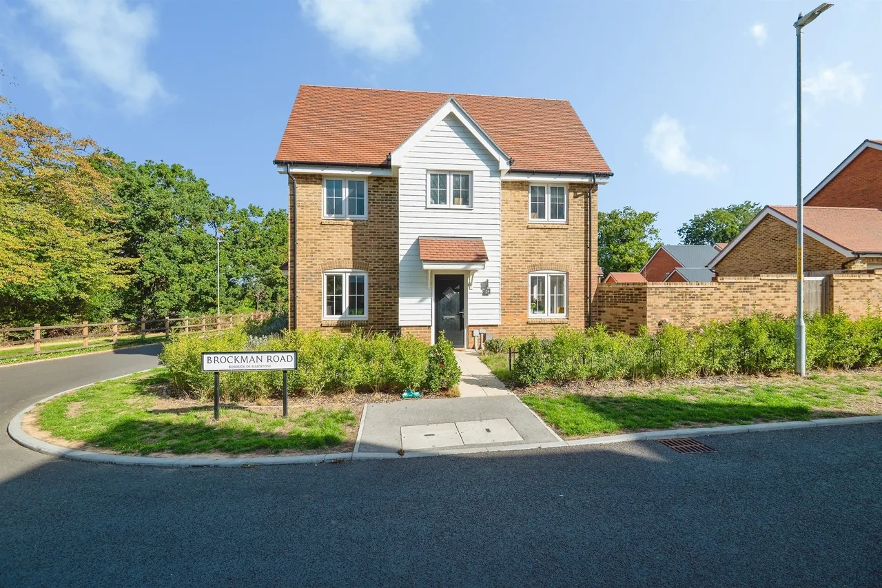3 bed house for sale, Brockman Road, Otham, ME15