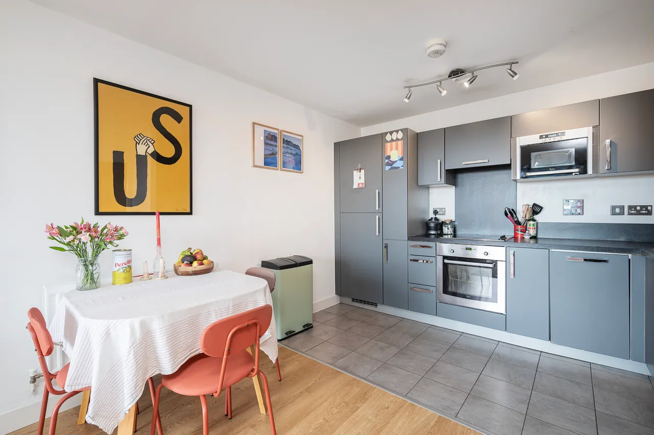 London, E8, photo 2