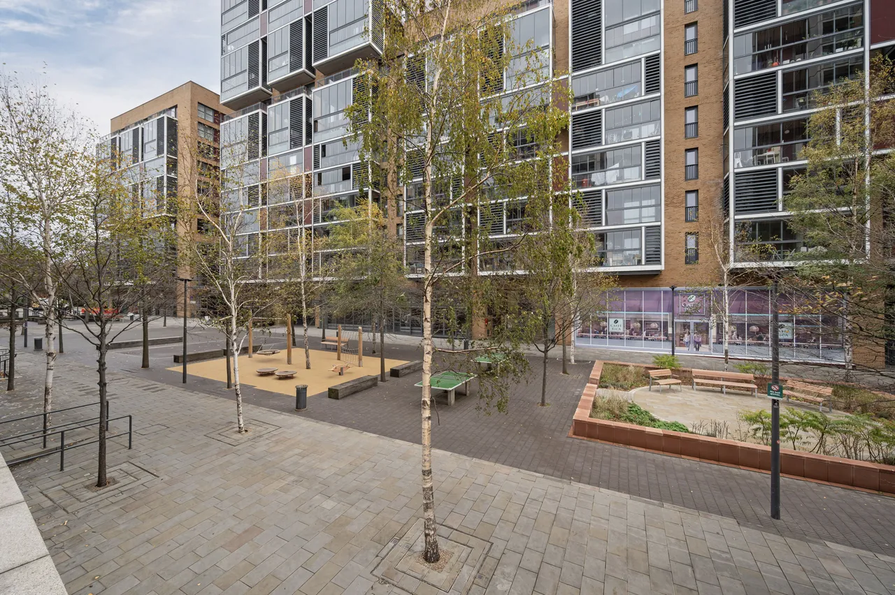 London, E8, photo 17