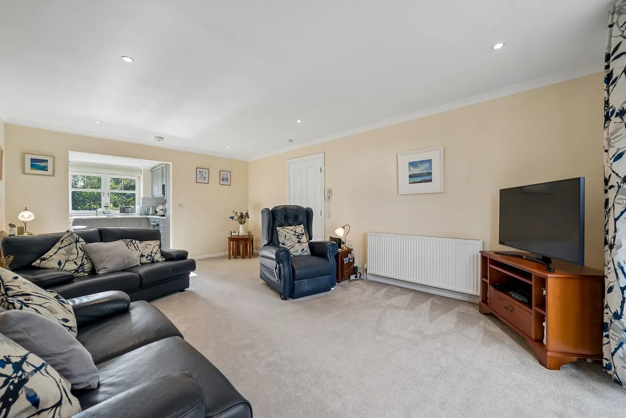 Park Terrace, Cardross, G82, photo 5