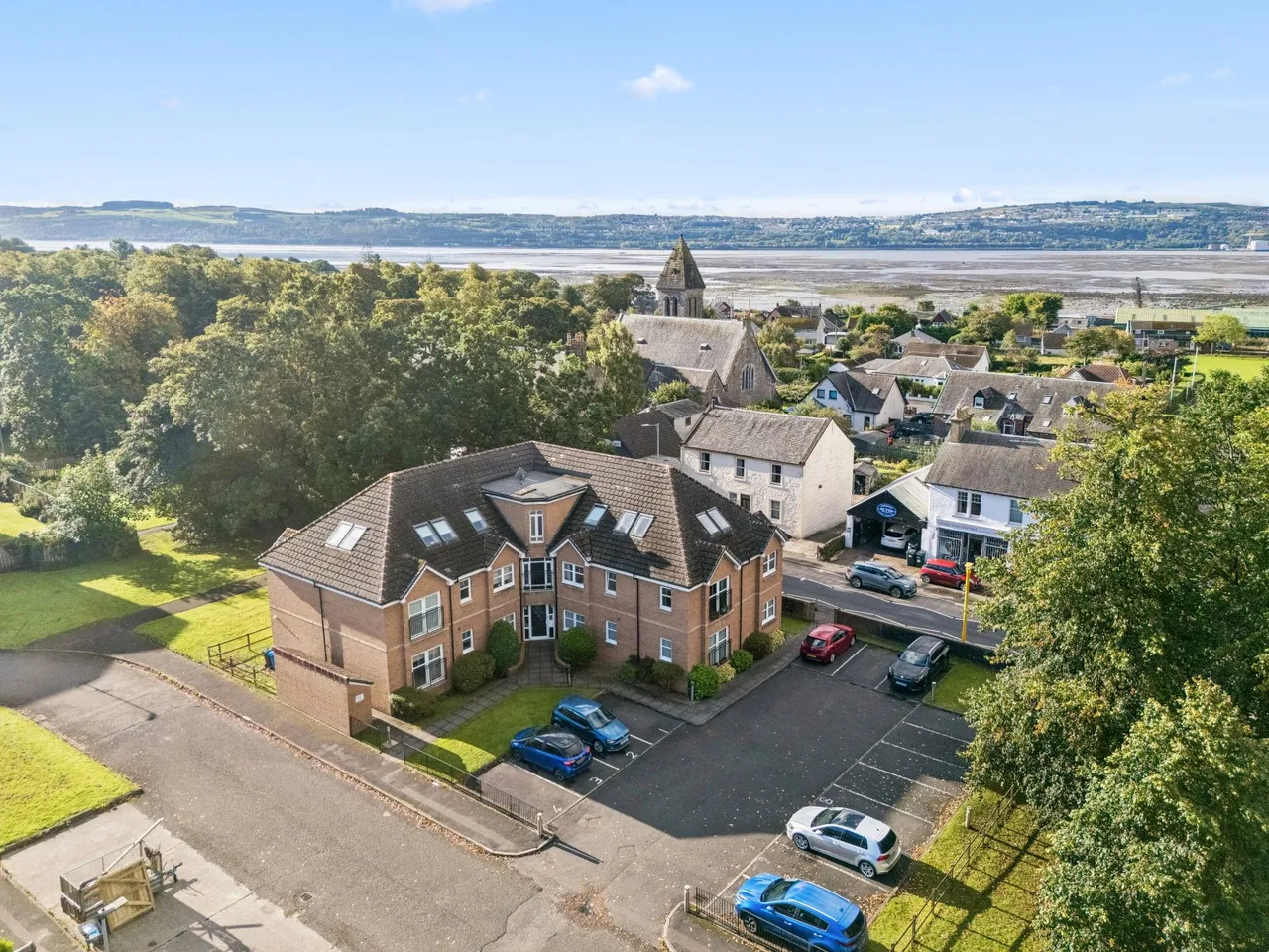 2 bed flat for sale, Park Terrace, Cardross, G82