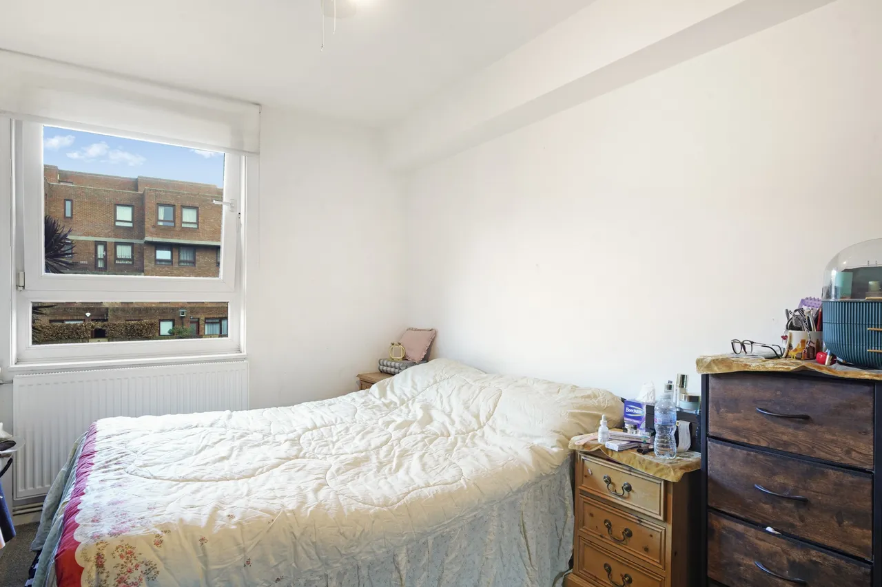 St Pauls Court, London, W14, photo 10