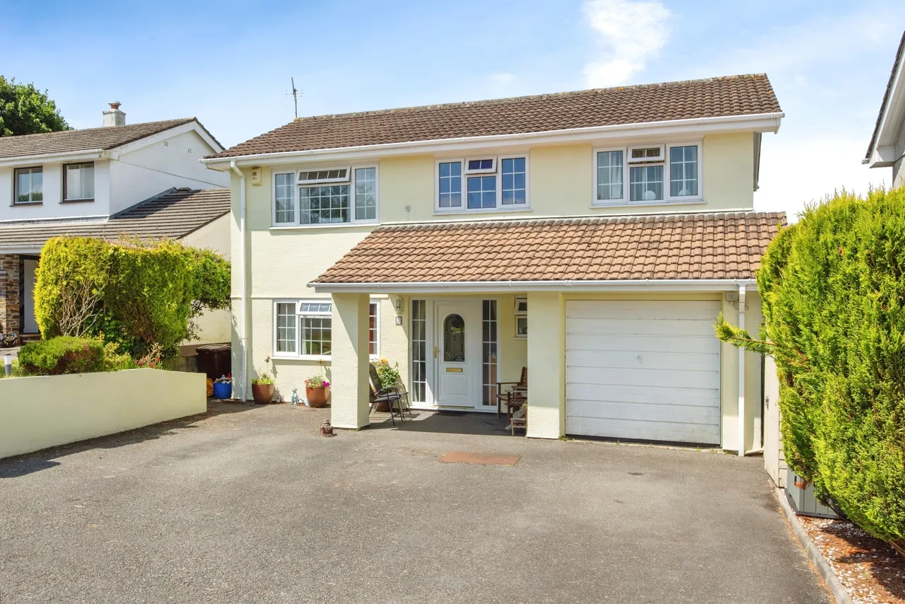 4 bed house for sale, Homefield Park, Bodmin, PL31