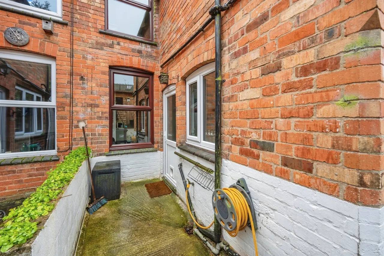 Mayfield Road, Ashbourne, DE6, photo 16