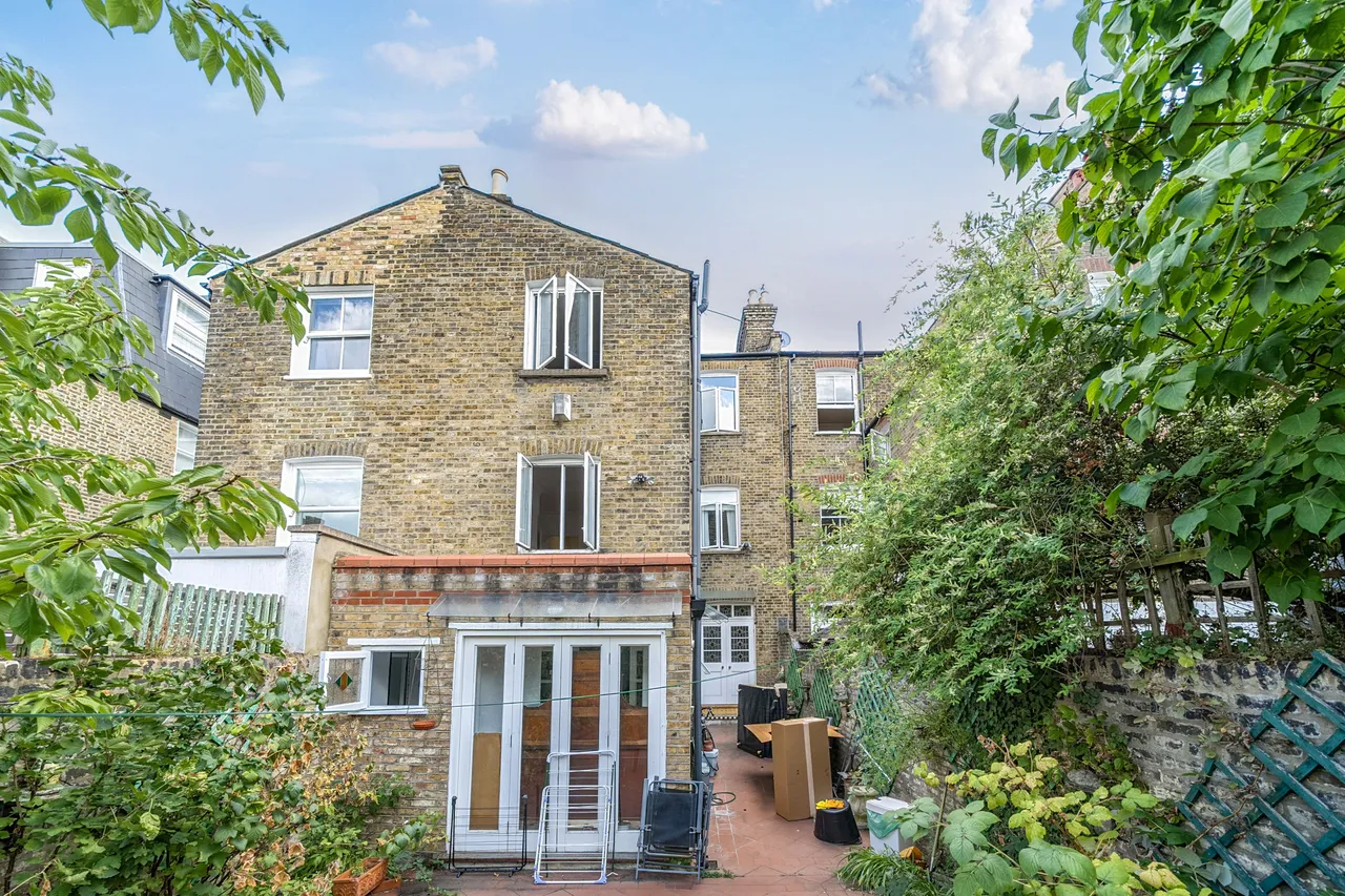 25 Crondace Road, London, photo 3