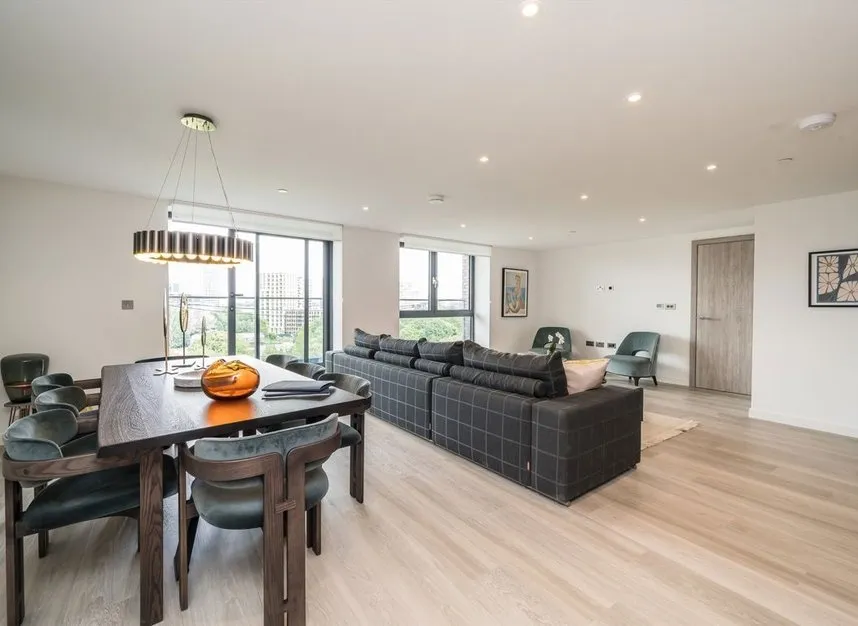 Plough Road, Battersea, SW11, photo 2