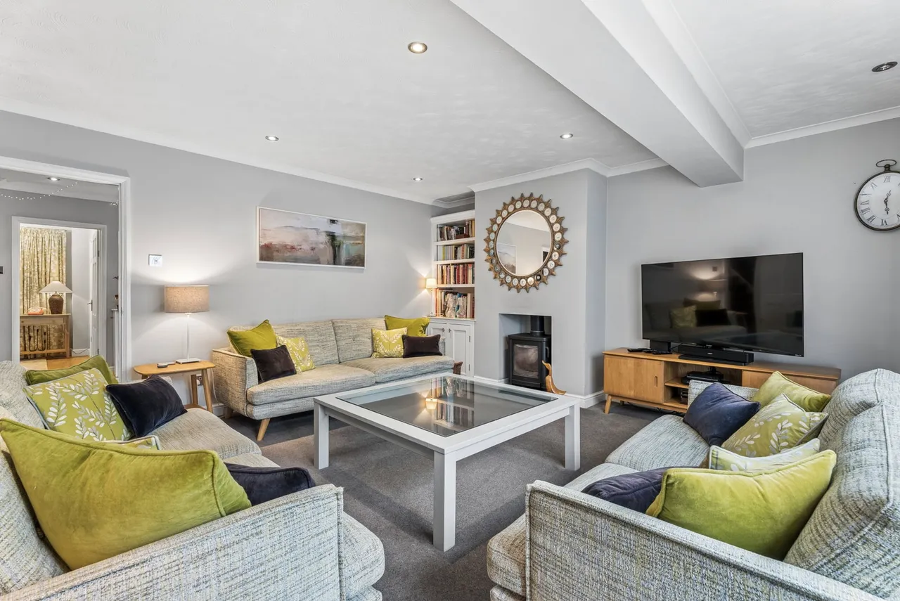 Baker Street, Waddesdon, HP18, photo 13