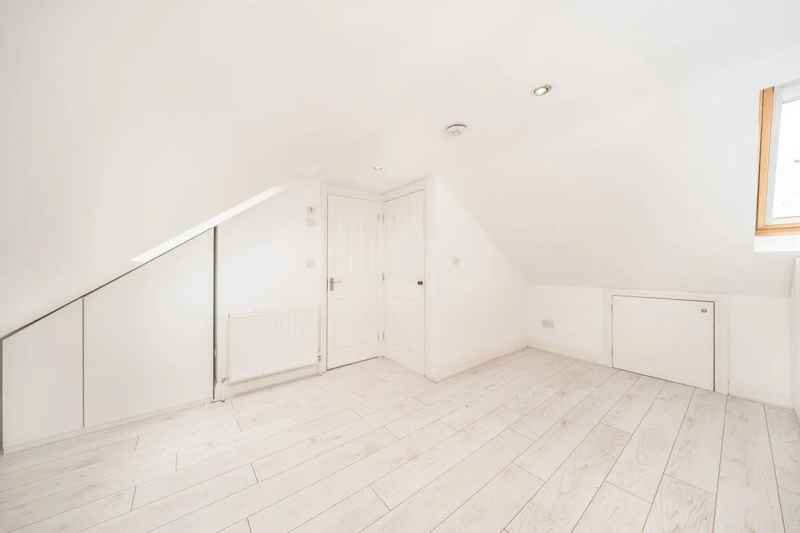 Maldon Road, W3, photo 7
