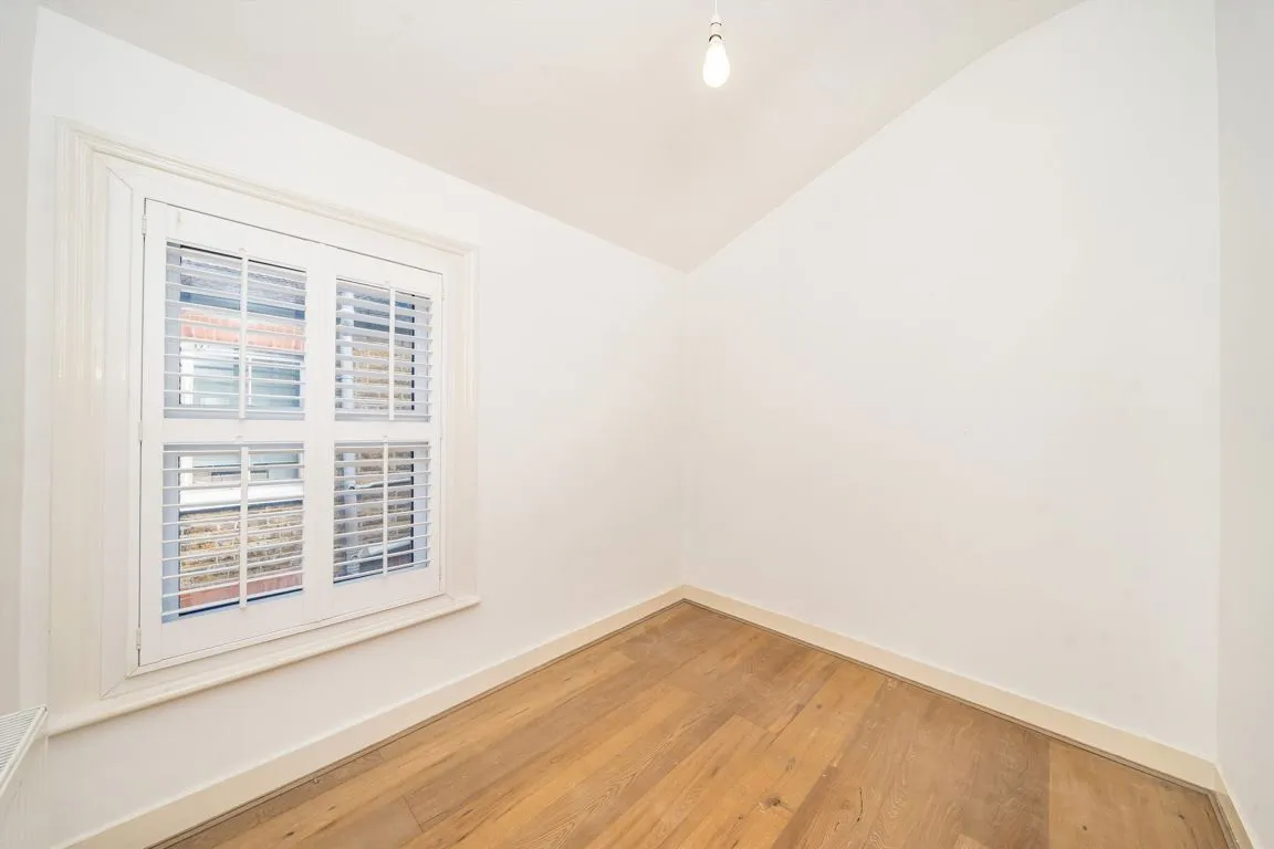 Maldon Road, W3, photo 6