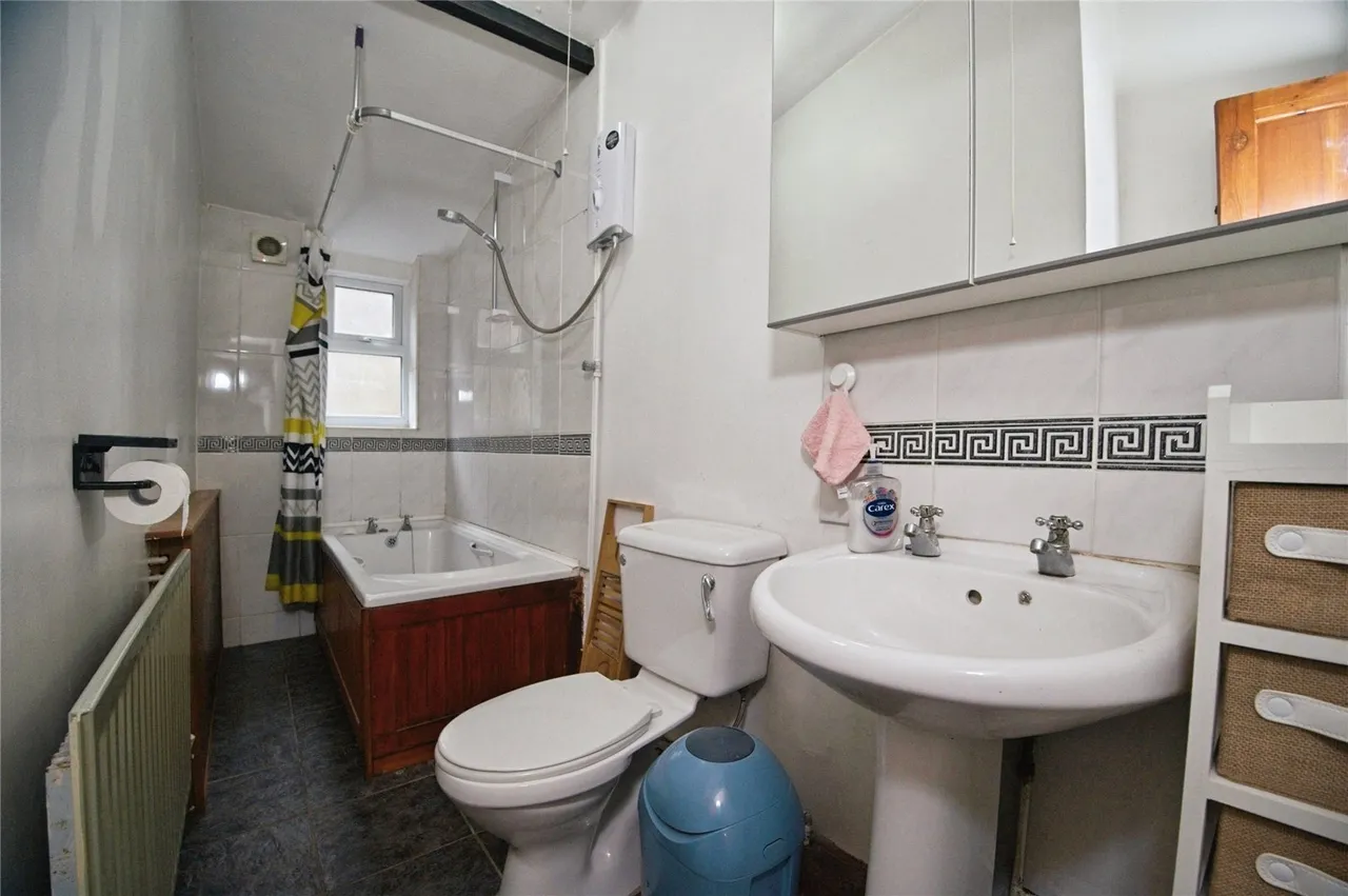Howard Street, Cardiff, CF24, photo 8
