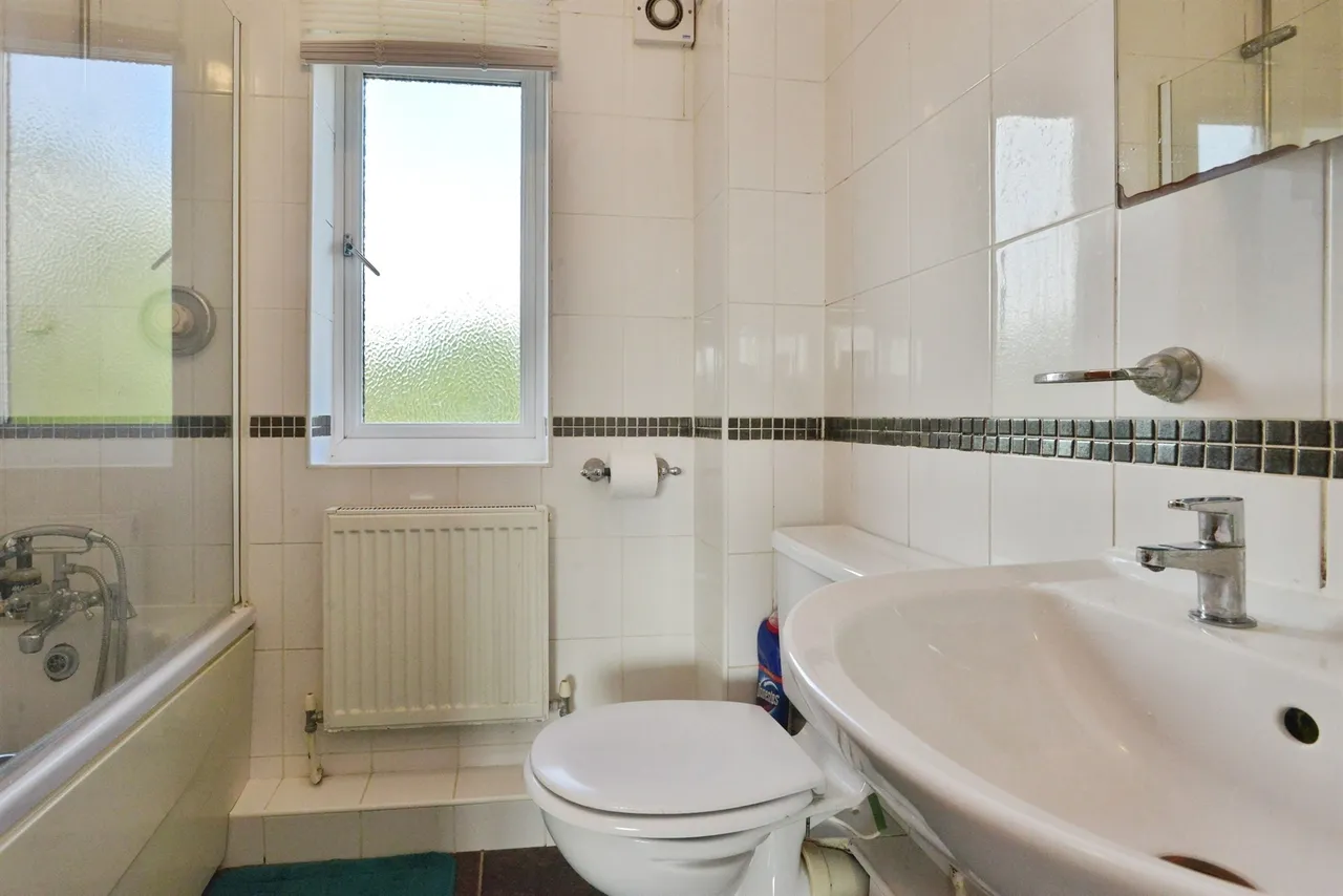 Wimborne Crescent, Westcroft, MK4, photo 8