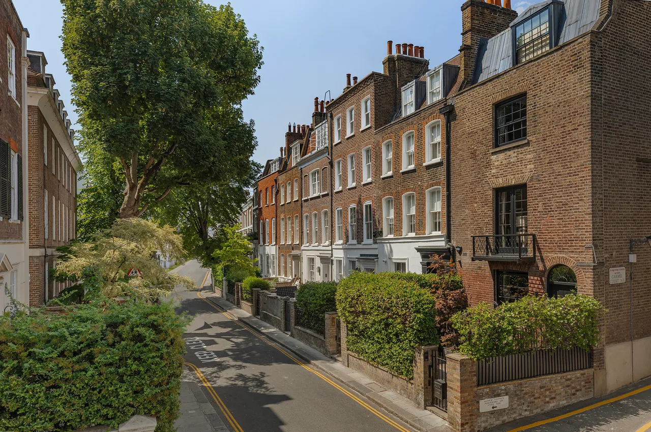 4 bed house for sale — Holland Street, Kensington, London
