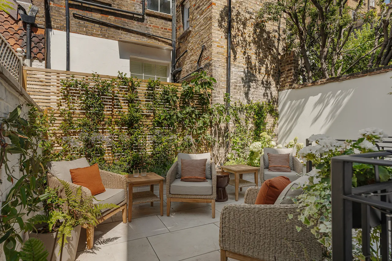 Holland Street, Kensington, London, photo 5