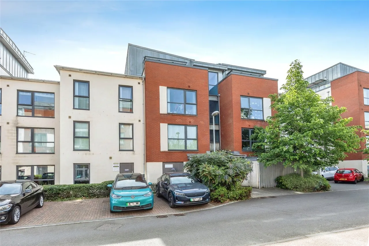 3 bed flat for sale — Paxton Drive, Bristol, Somerset, BS3