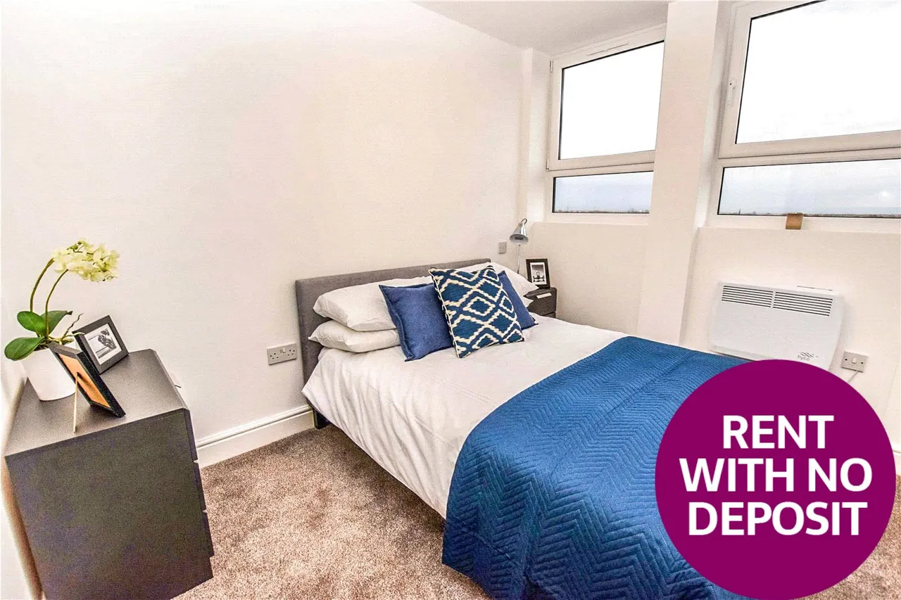 Benbow Street, Sale, M33, photo 6