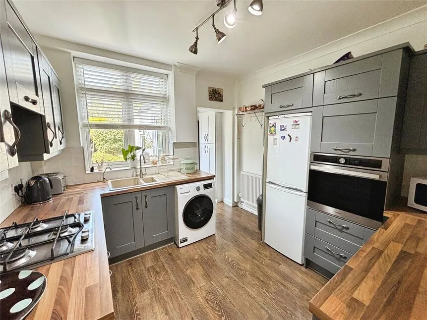 The Grove, Wheatley Hills, DN2, photo 6