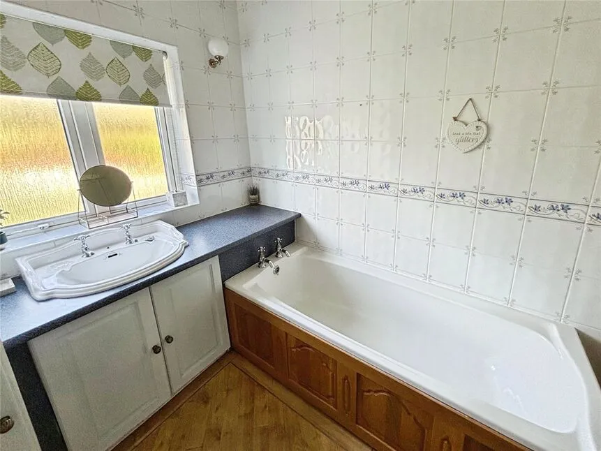 The Grove, Wheatley Hills, DN2, photo 8