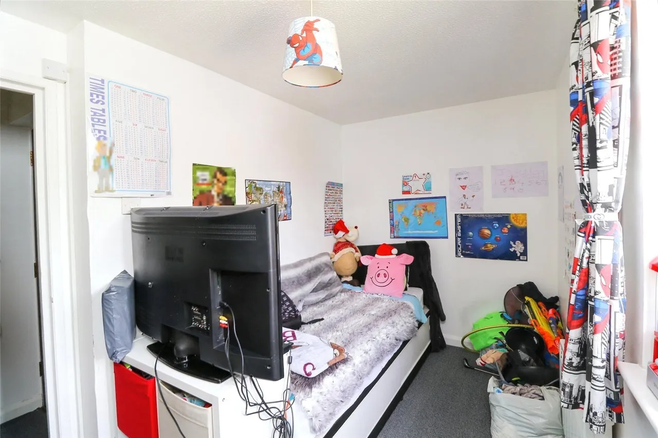 Highgrove Mews, Grays, Essex, RM17, photo 8
