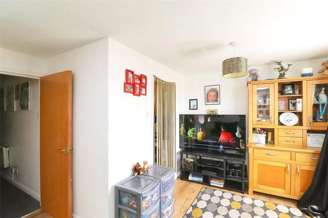 Highgrove Mews, Grays, Essex, RM17, photo 6
