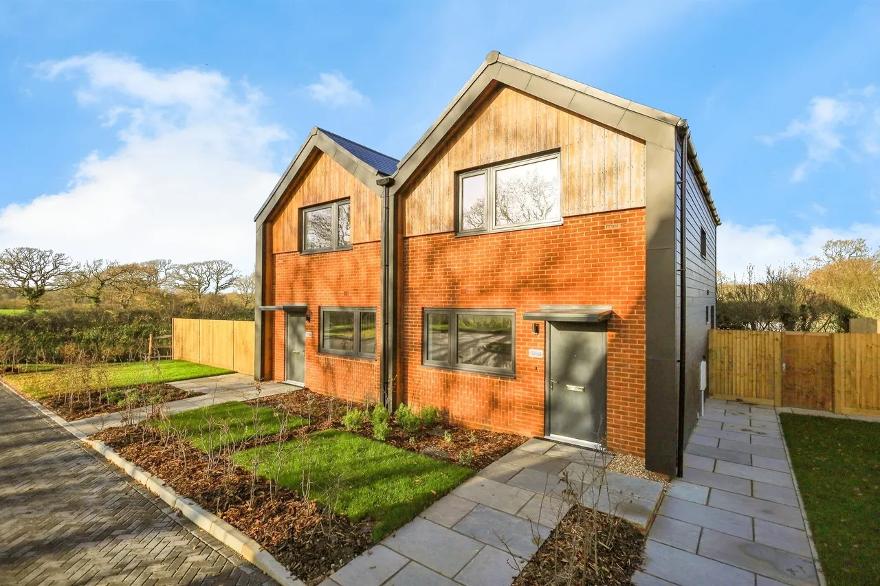 The Paddock, Upper Dicker, BN27, photo 5