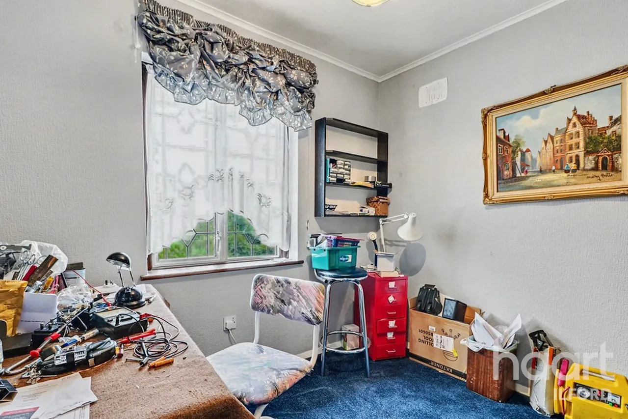 Wells Gardens, Ilford, IG1, photo 18