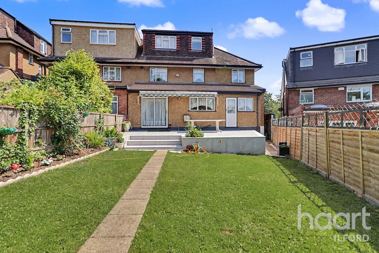 Wells Gardens, Ilford, IG1, photo 30