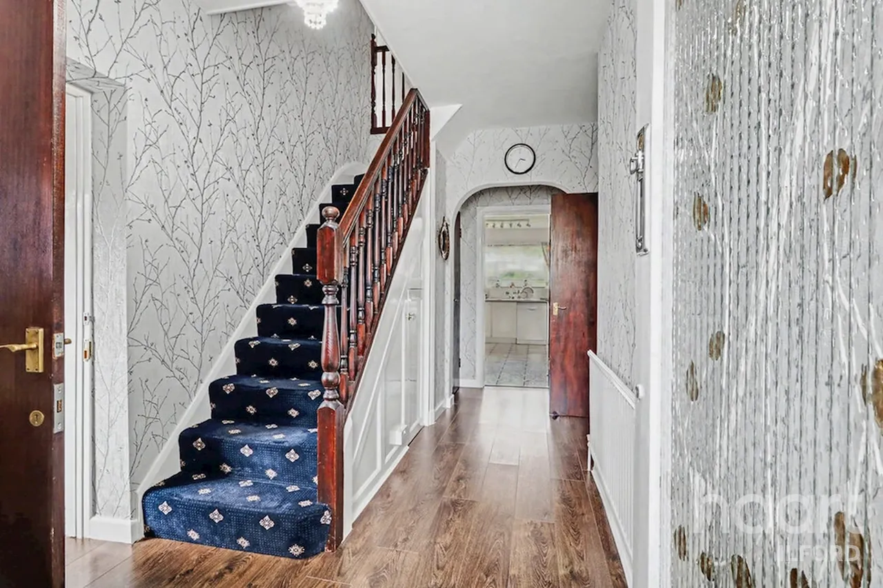 Wells Gardens, Ilford, IG1, photo 5
